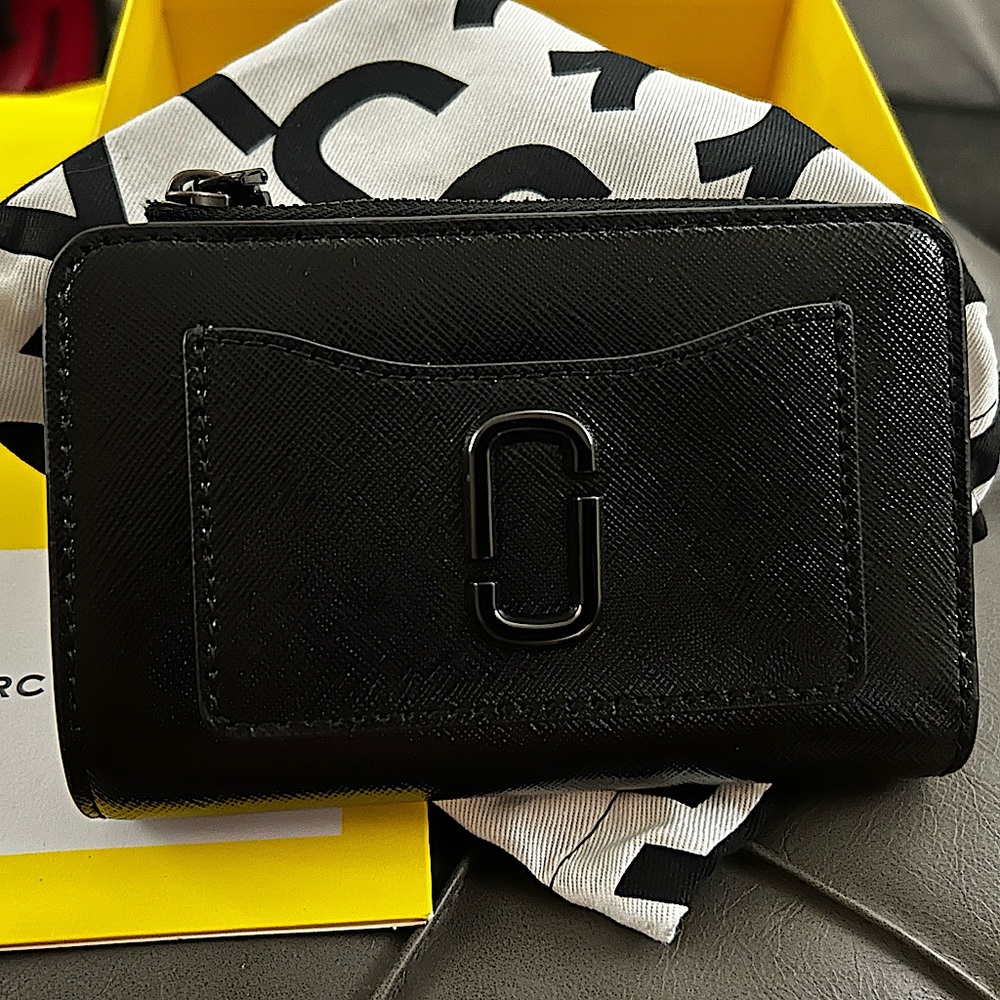 MARC JACOBS - THE UTILITY SNAPSHOT DTM SLIM BIFOLD WALLET NEW